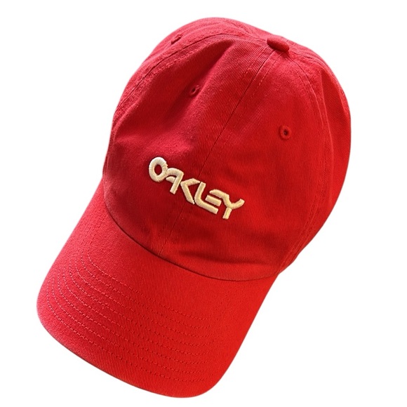 NEW Oakley Unisex Red Hat - Picture 1 of 7